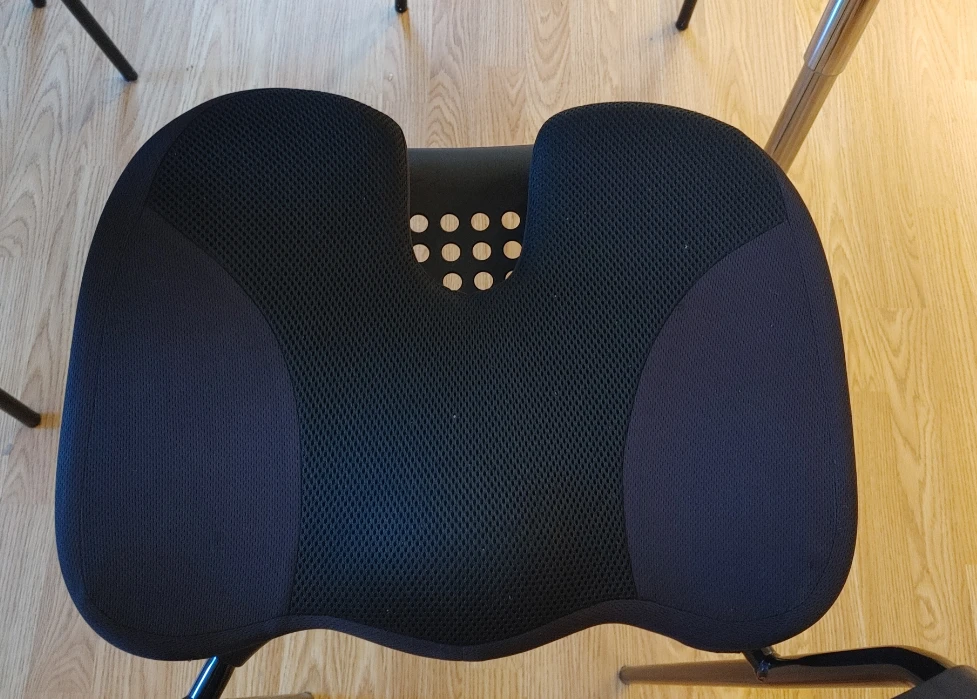 Black Ergonomic Seat Cushion - photo 5
