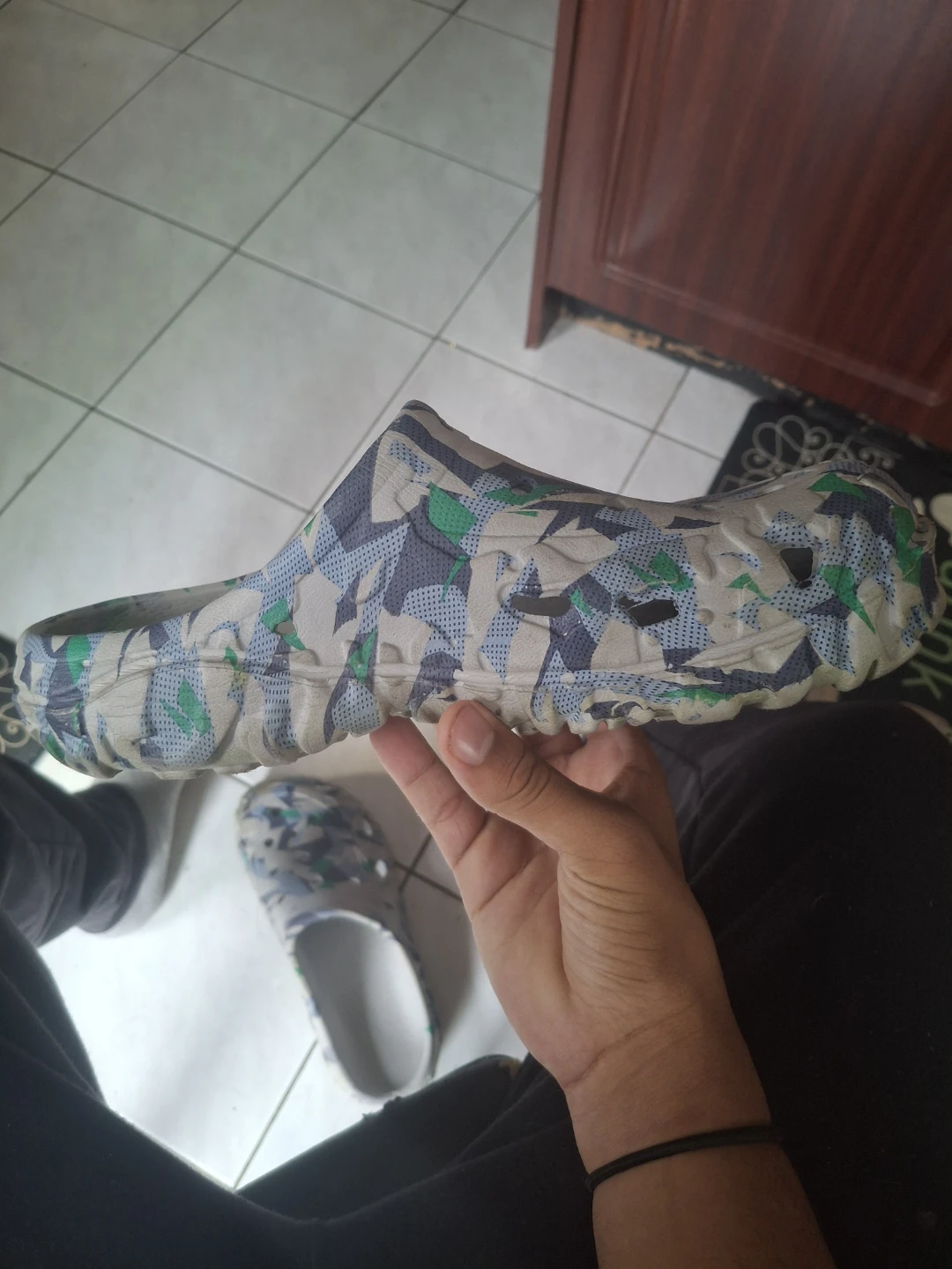 Men's Camo Clogs Size 45 - photo 4