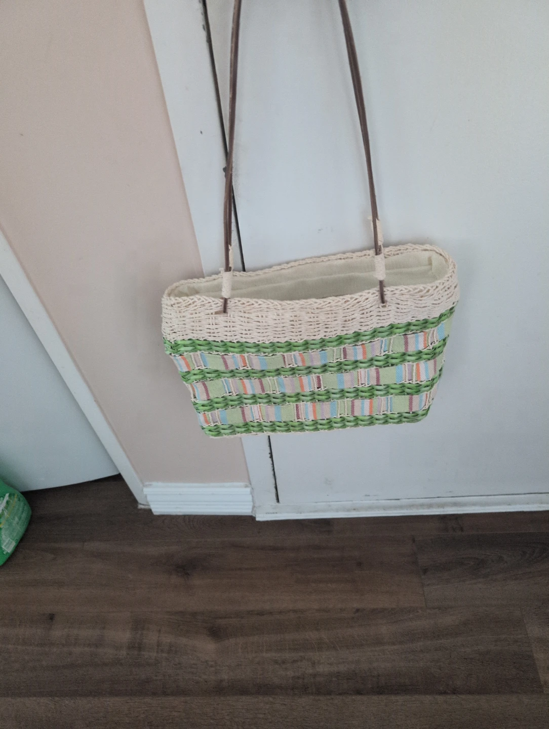 Hand bag
