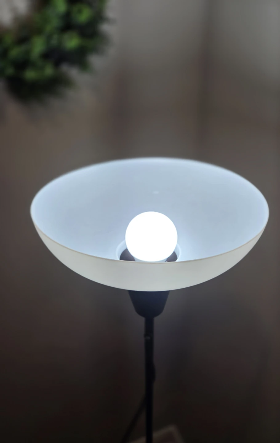 Black Floor Lamp with White Bowl Shade - photo 4
