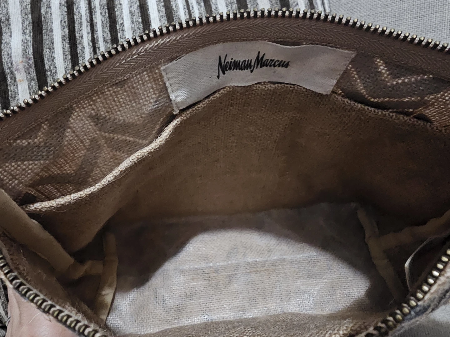 Neiman Marcus Chevron Pattern Pouch - photo 2