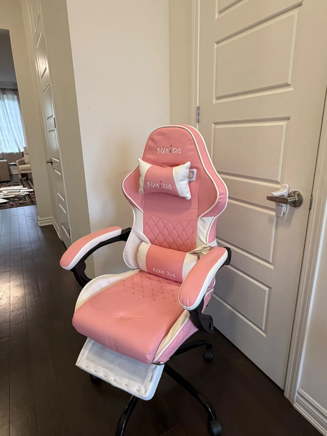 SUKDA Pink Gaming Chair with Footrest - photo 2