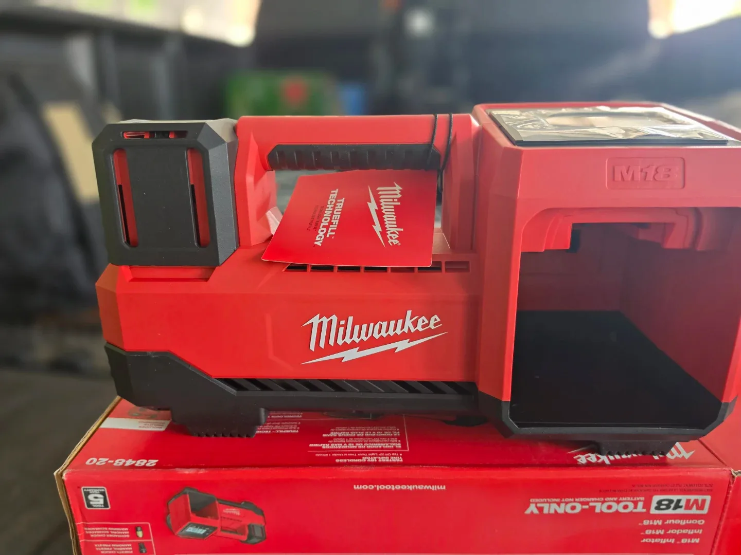 Milwaukee M18 Inflator (Tool-Only) - photo 3