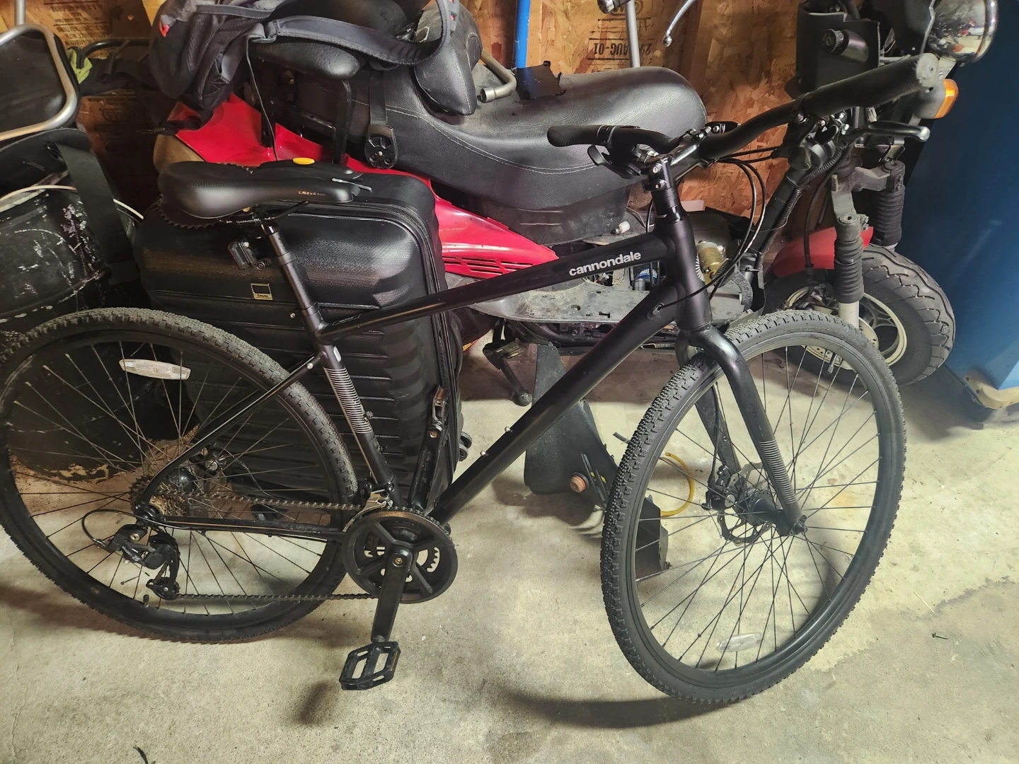 Cannondale Hybrid Bicycle