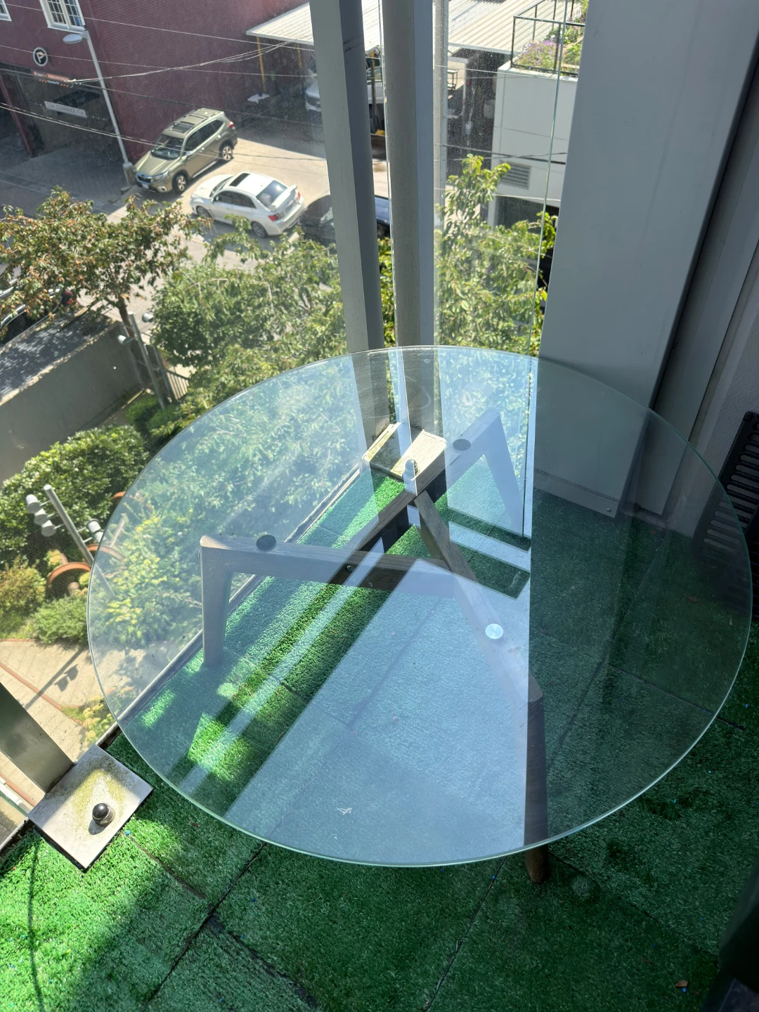 Round Glass Top Coffee Table - photo 2