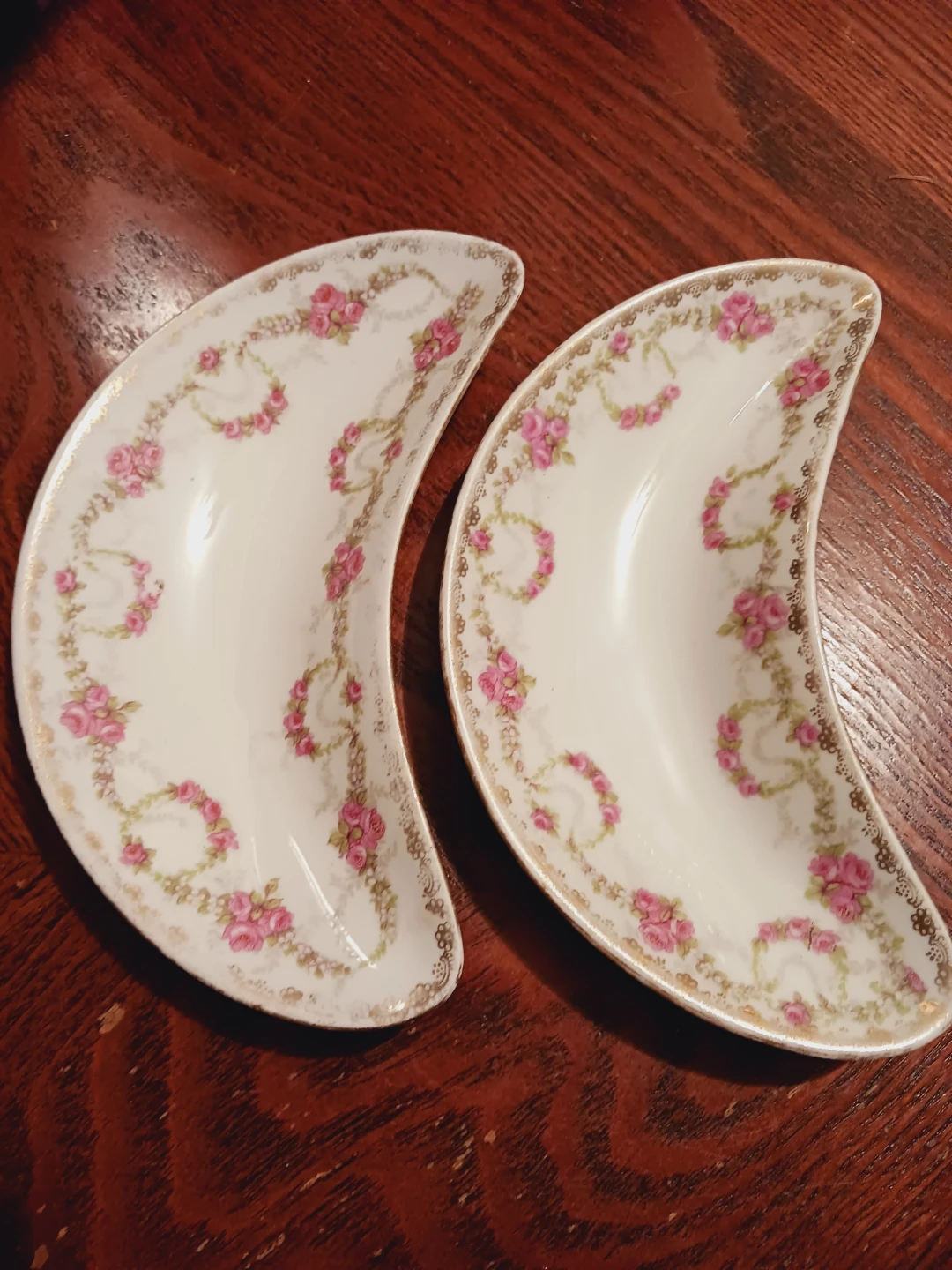 Pair of Antique Austrian Crescent Floral Porcelain Side Dishes - photo 2