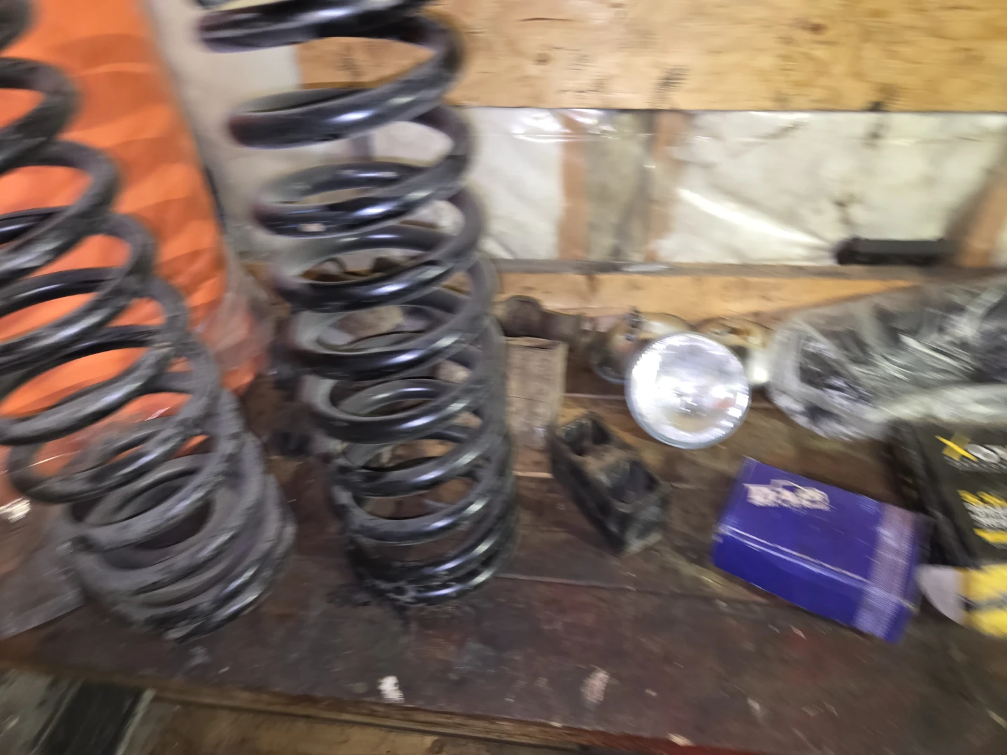 GIVI Top Box & Suspension Springs