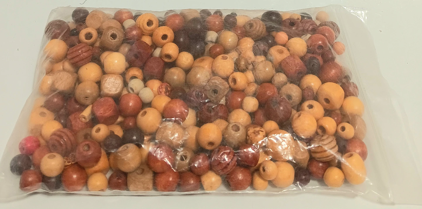 🧵Assorted Wooden Beads🧵 - photo 3