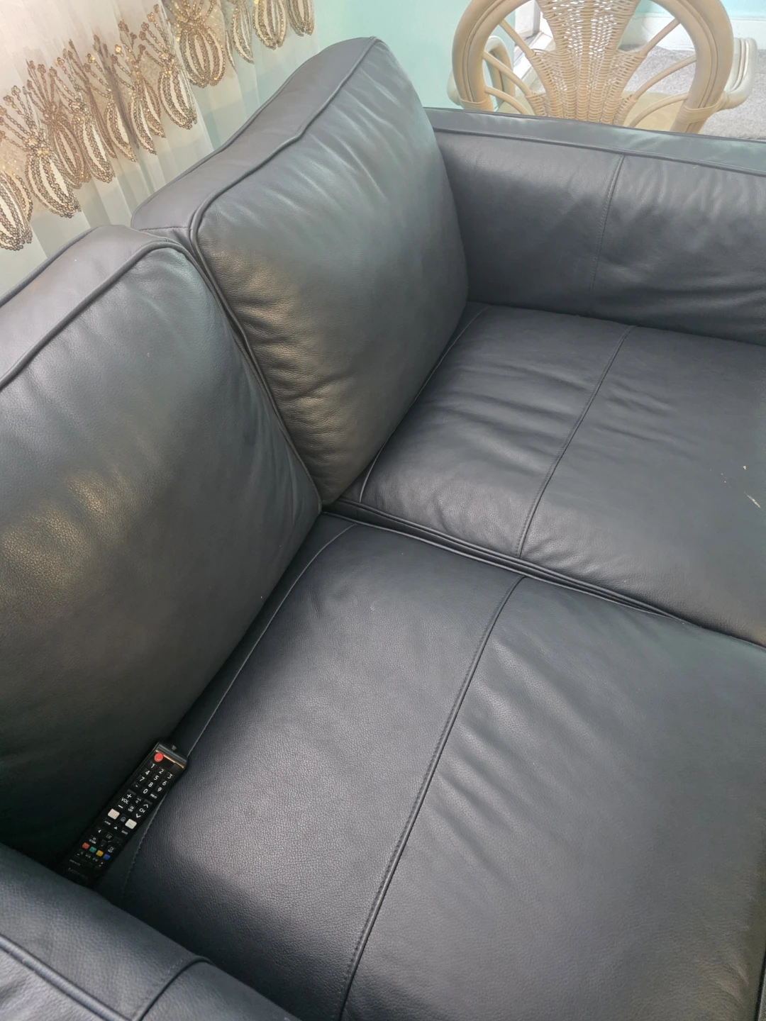 Black Leather Couch - photo 4