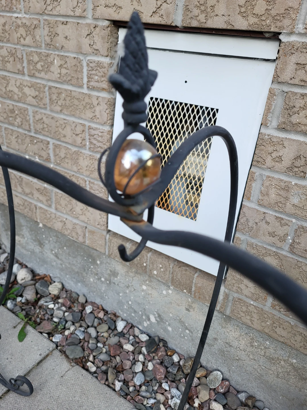 Two Metal Heart Plant Stand - photo 2