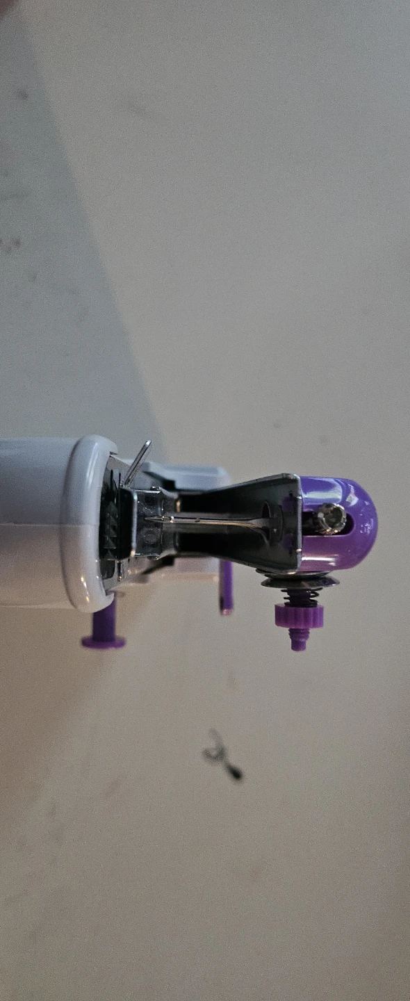 Unique Creativ Handheld Sewing Machine - photo 4