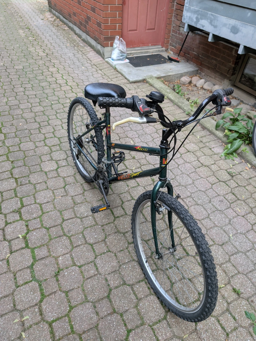 Mountain Bike - just serviced! - photo 2