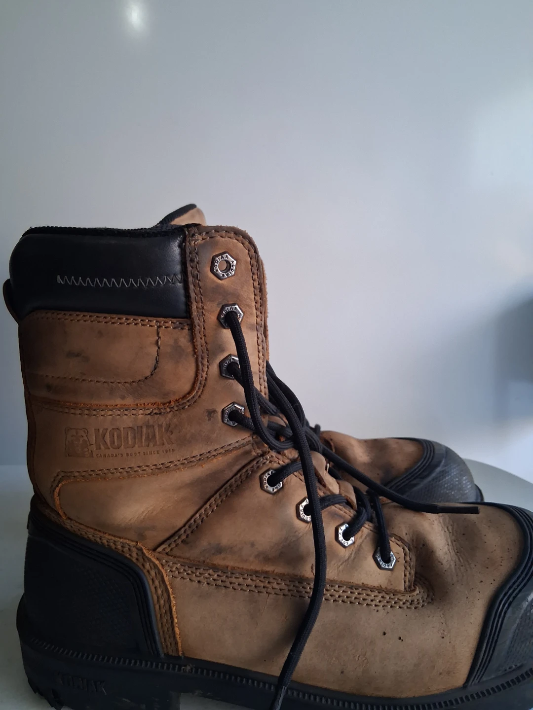 Kodiak Work Boots Size 10 US - photo 3