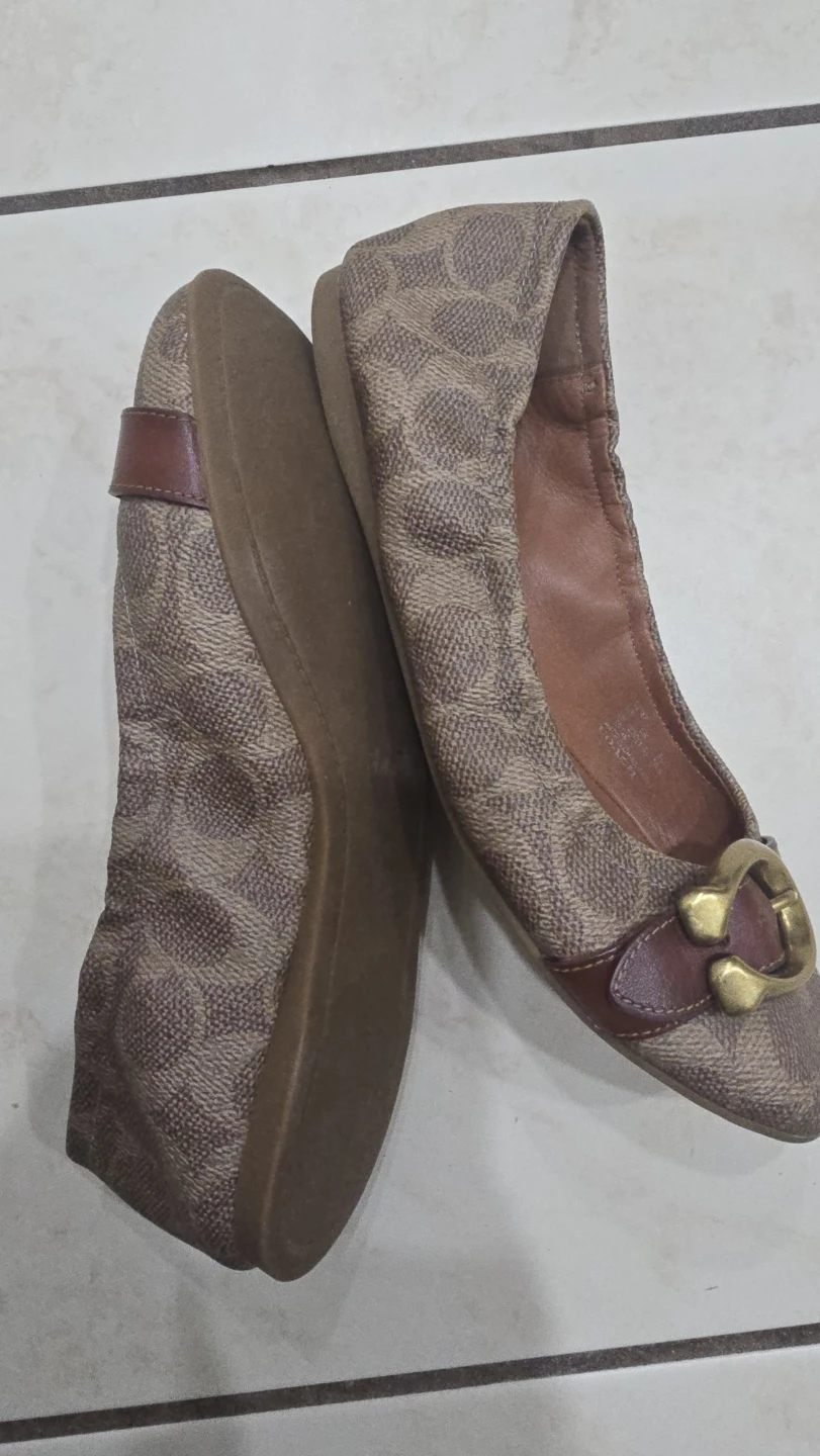 COACH Women's Ballet Flats size 6 - photo 5