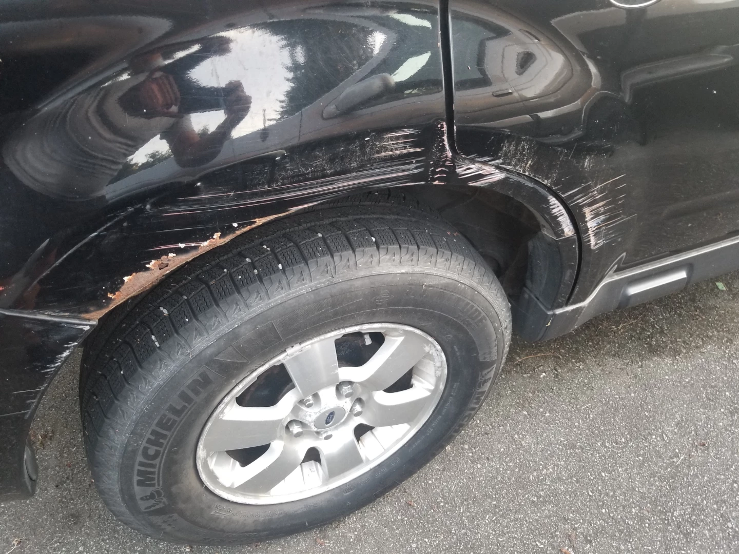 2008 Ford Escape - body work needed - photo 5