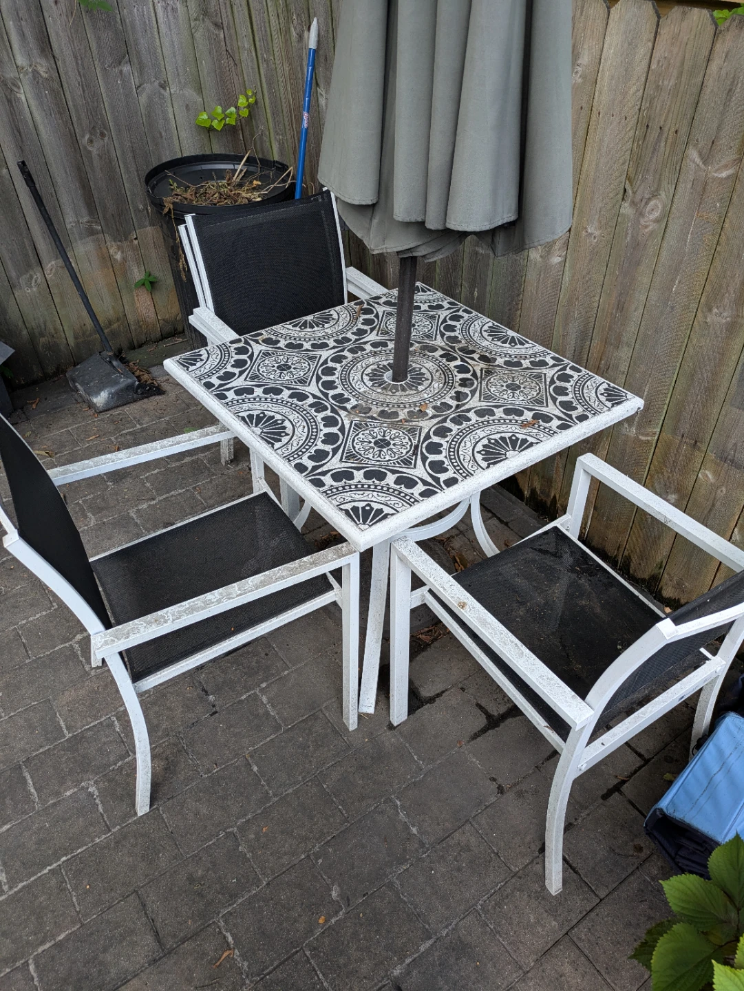 Mosaic Top Patio Table and 4 Chairs - photo 2