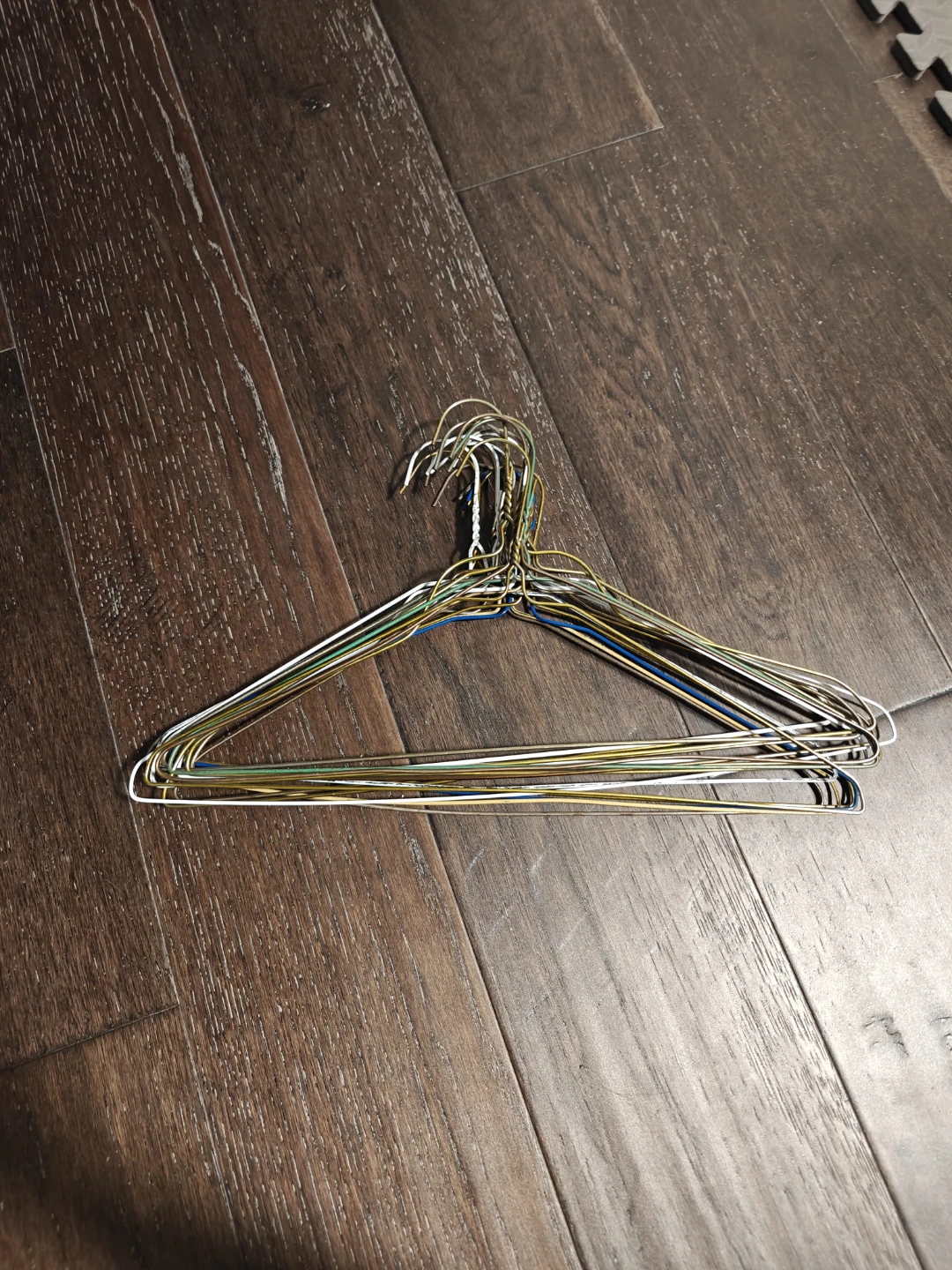Wire Hangers 18 pieces