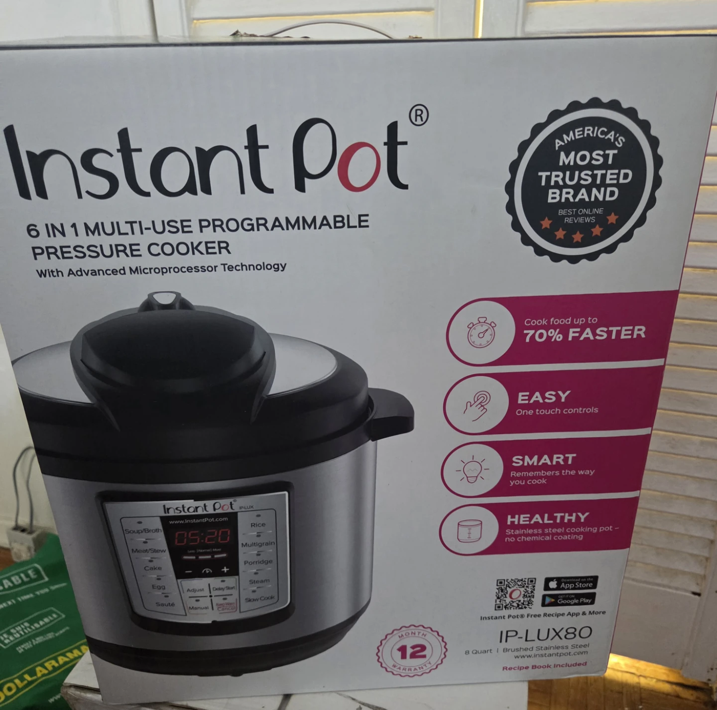 Instant Pot 6-in-1 Programmable Pressure Cooker IP-LUX80