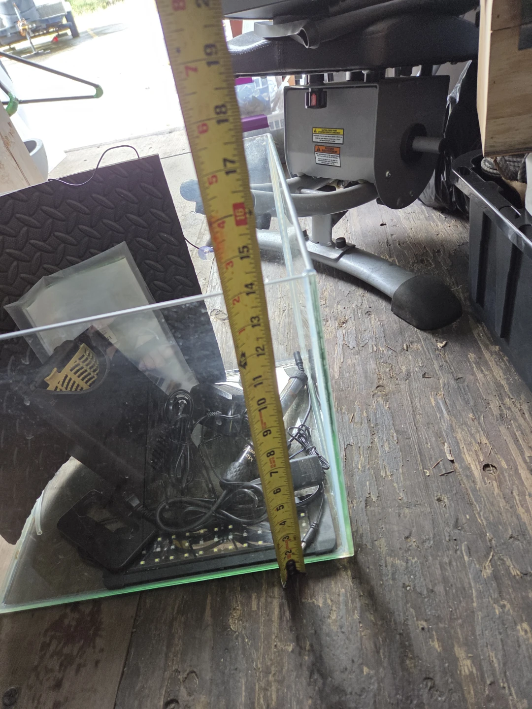 Rimless 28G glass Aquarium Tank with Accessories - photo 4