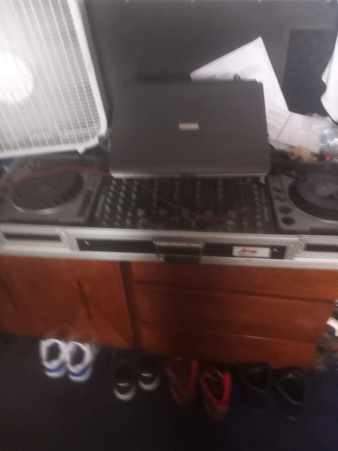 DJ Turntable Mixer Setup