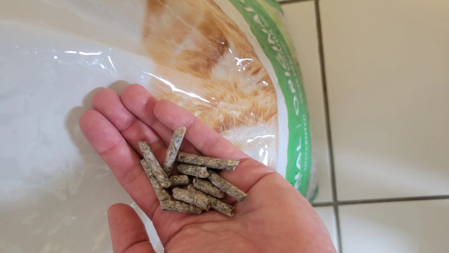 Fresh News Original Recycled Paper Cat Litter - Unscented - photo 3