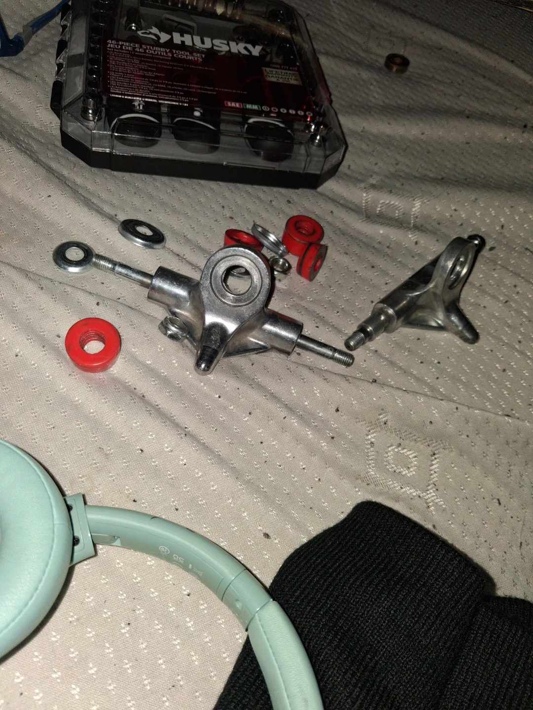 Independent Skateboard Trucks with Red Bushings