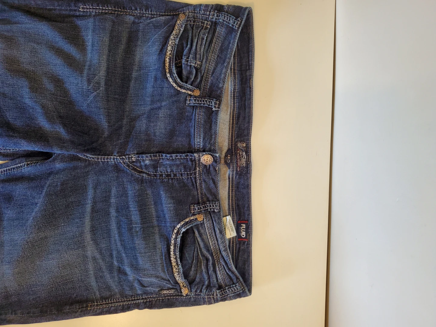 Silver Jeans Co. Aiko Mid-Rise Capri Jeans - photo 2
