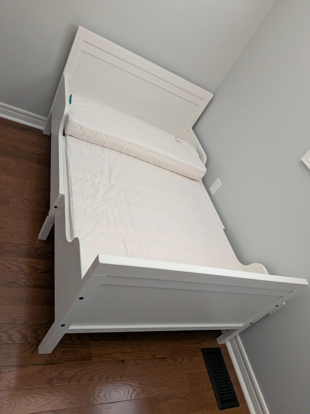 SUNDVIK Ikea Toddler Kids Bed..... - photo 3