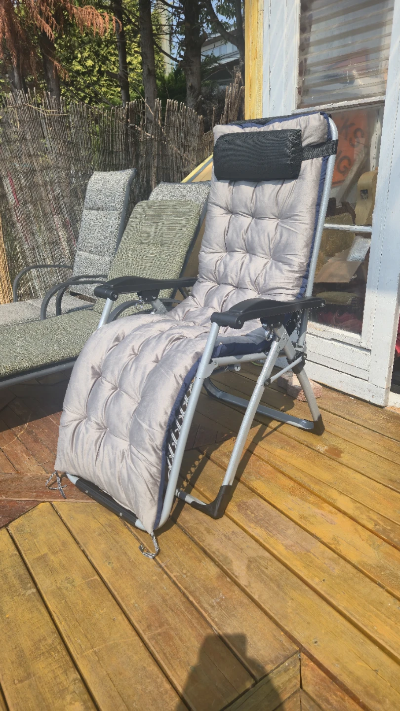 Zero Gravity Chair with Cushion - photo 2