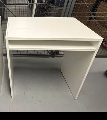 White Desk - 65 x 40 cm