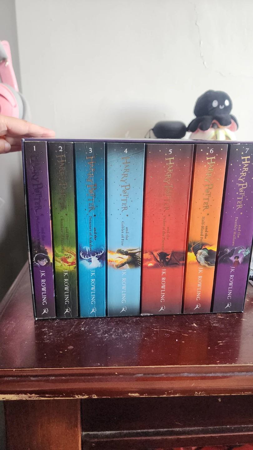 J.K. Rowling Harry Potter Complete Collection Box Set