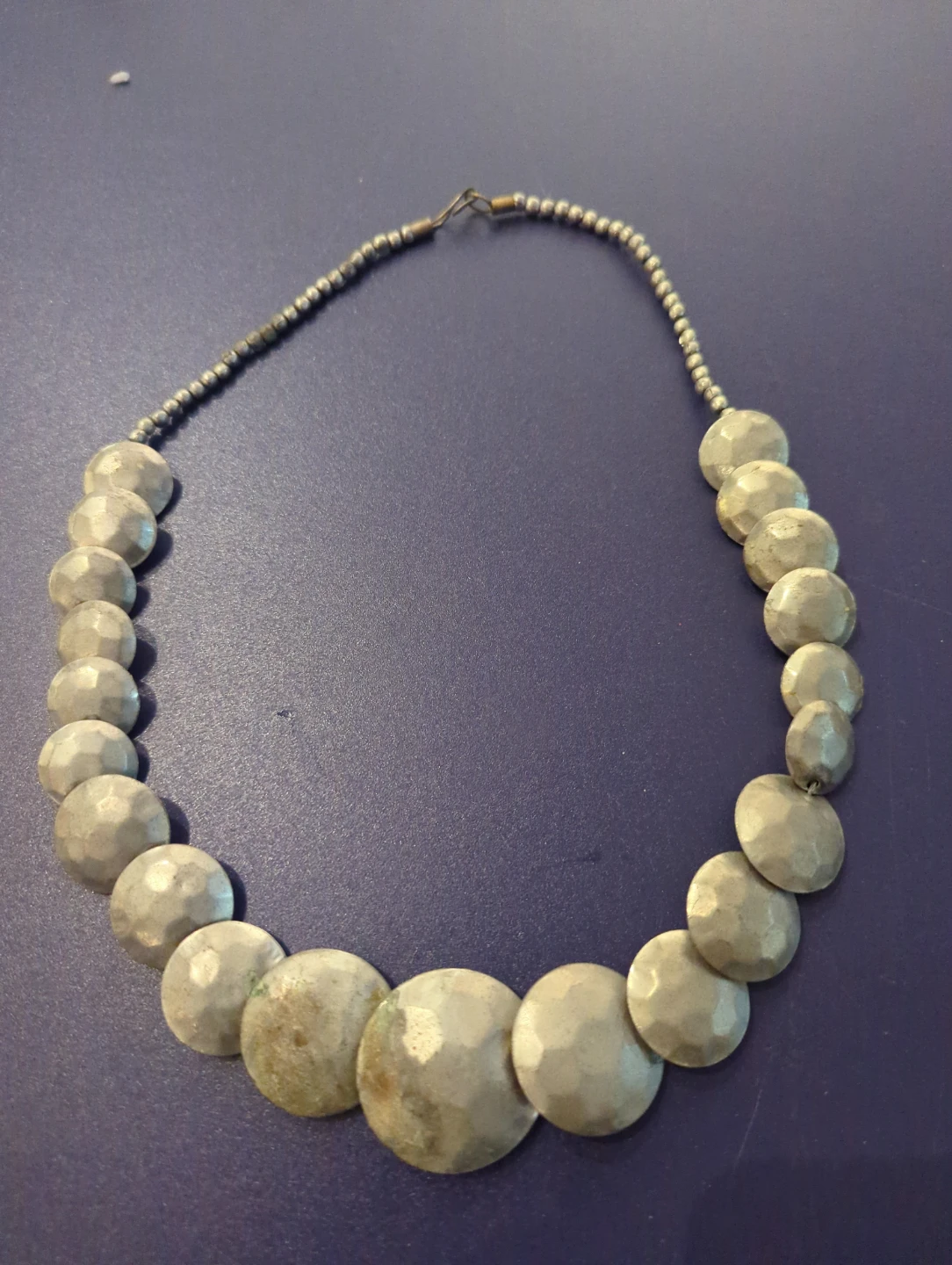 Fashion Hammered-look  Disc Necklace