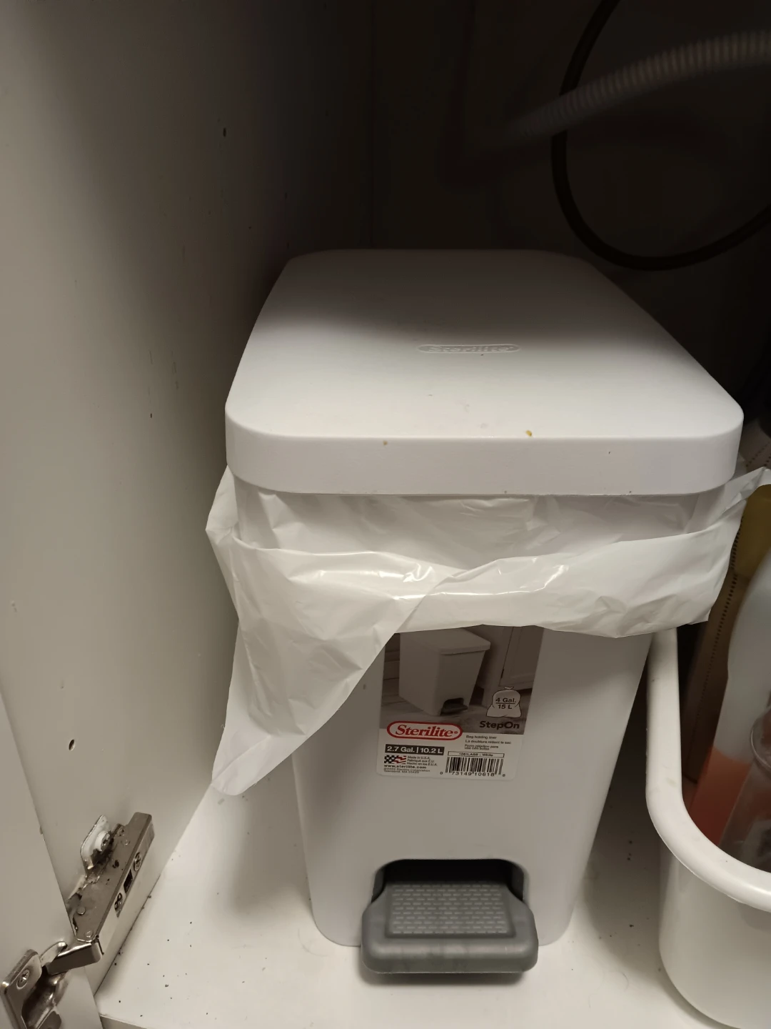 Sterilite 2.7 Gal StepOn Wastebasket