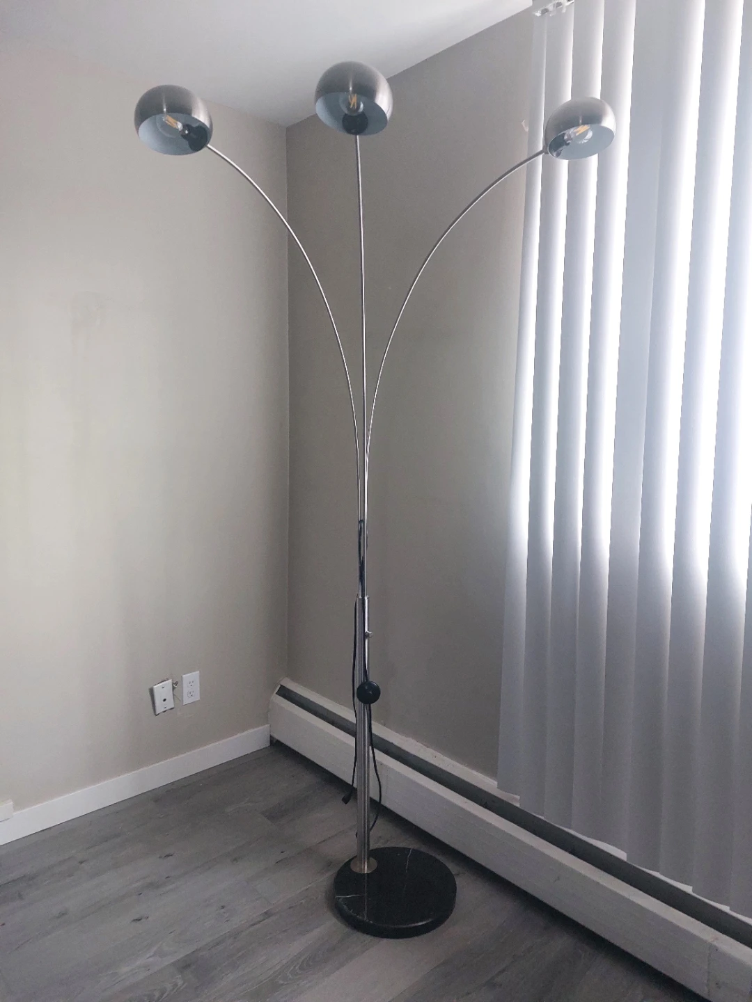 Dimmable Arc Floor Lamp with 3 Heads - photo 2
