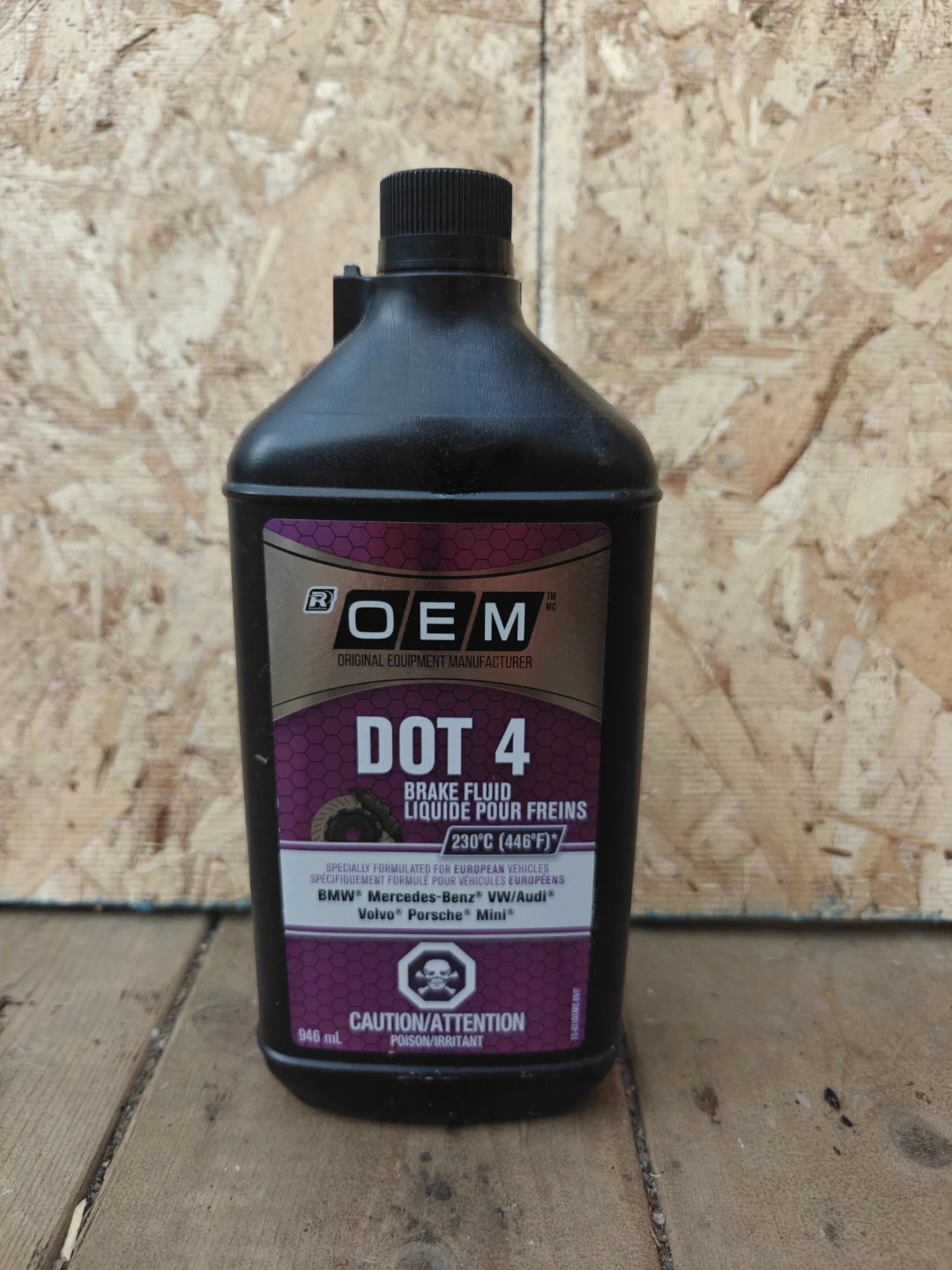 OEM DOT 4 Brake Fluid - 946 mL Brand New