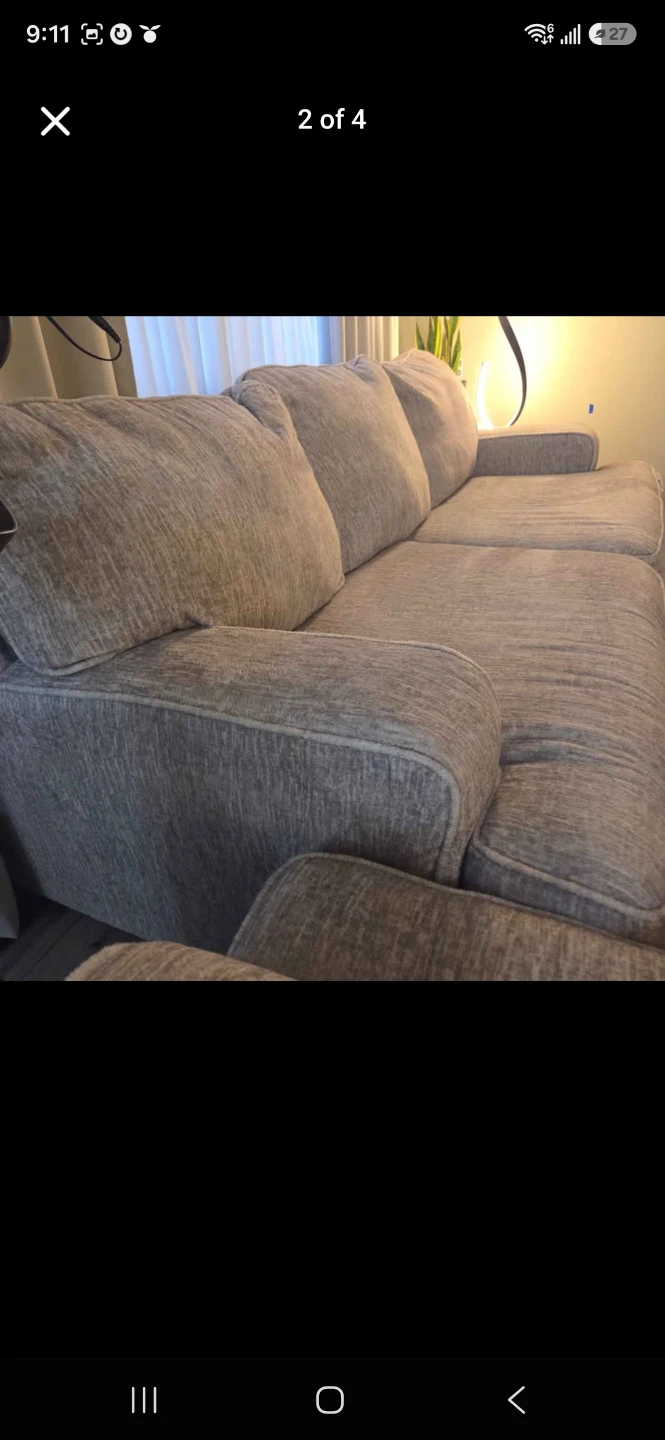 Plush Grey 3-Seater Sofa – Excellent Condition! - photo 2