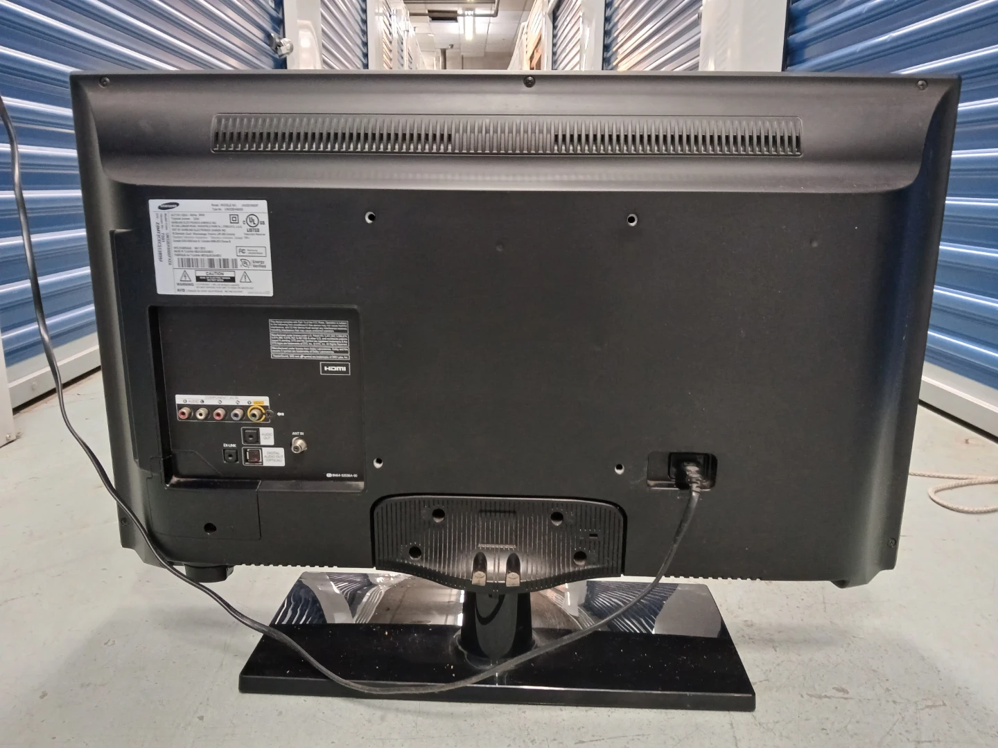 Samsung 32" HD TV - photo 5
