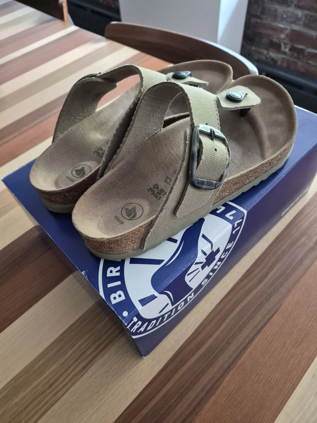 Birkenstock Vegan Sandals – Faded Khaki – Size 39