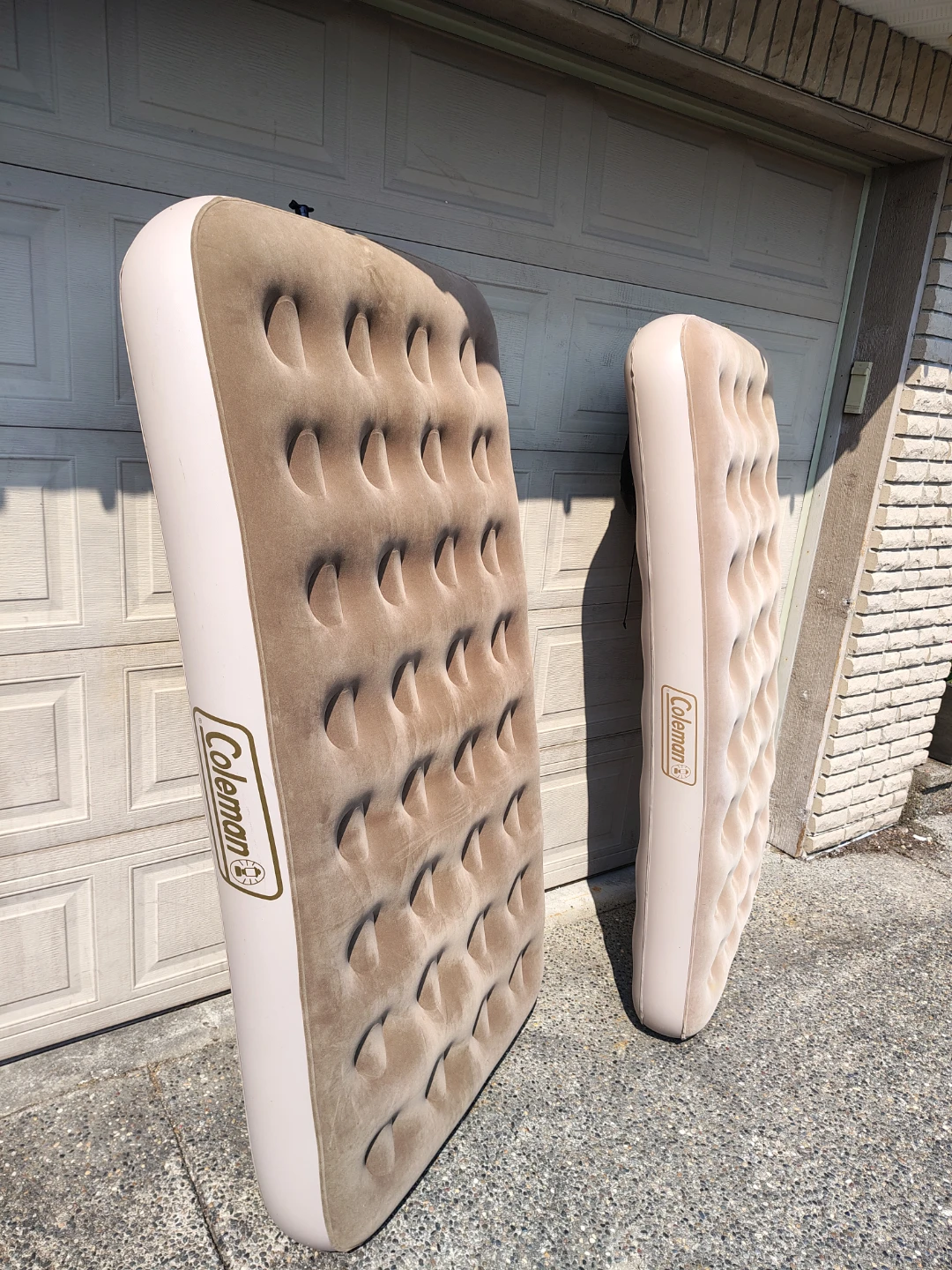 Camping Air Mattresses Roll Up & Large - photo 3