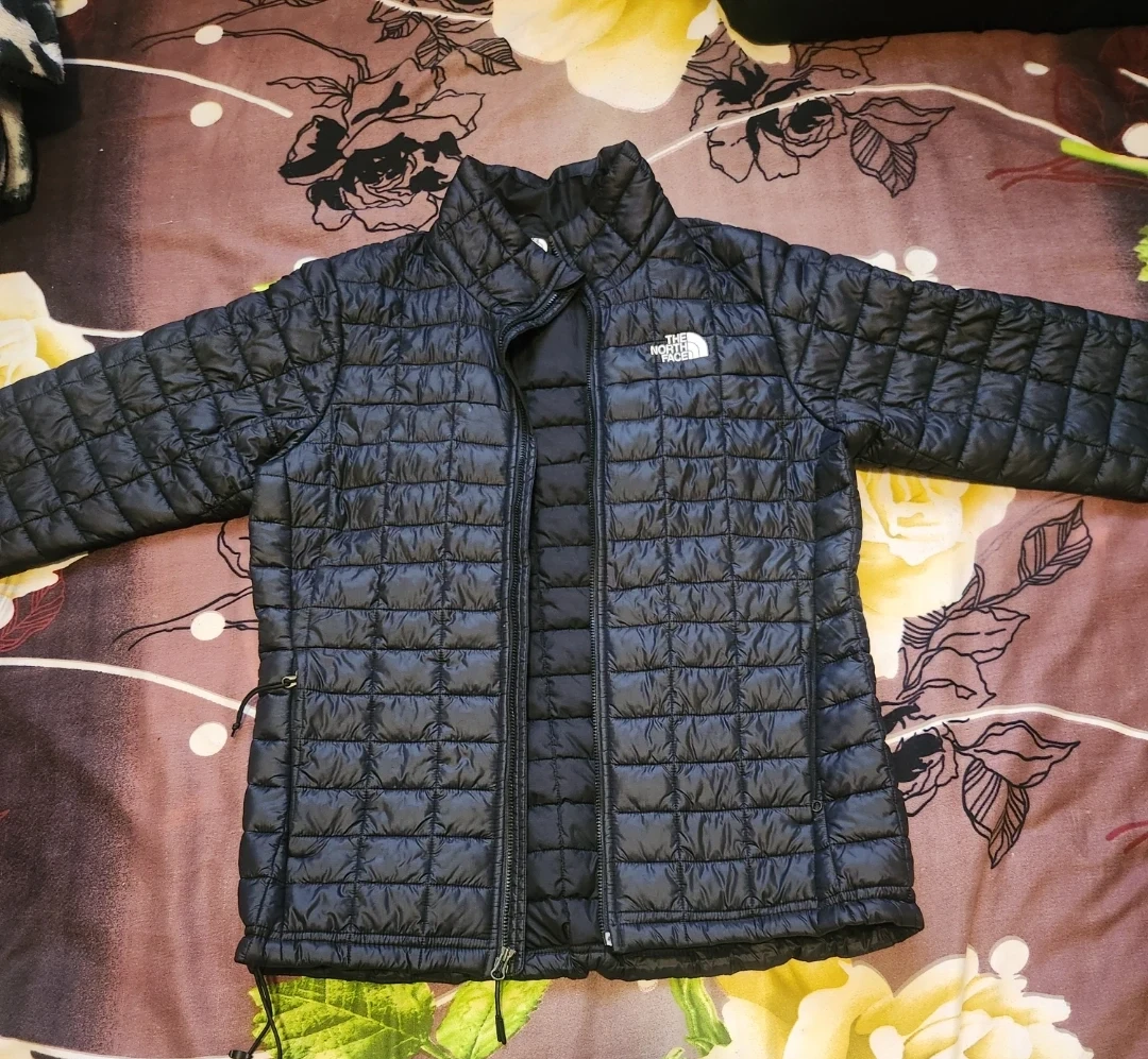 The North Face Women's Black Puffer Jacket