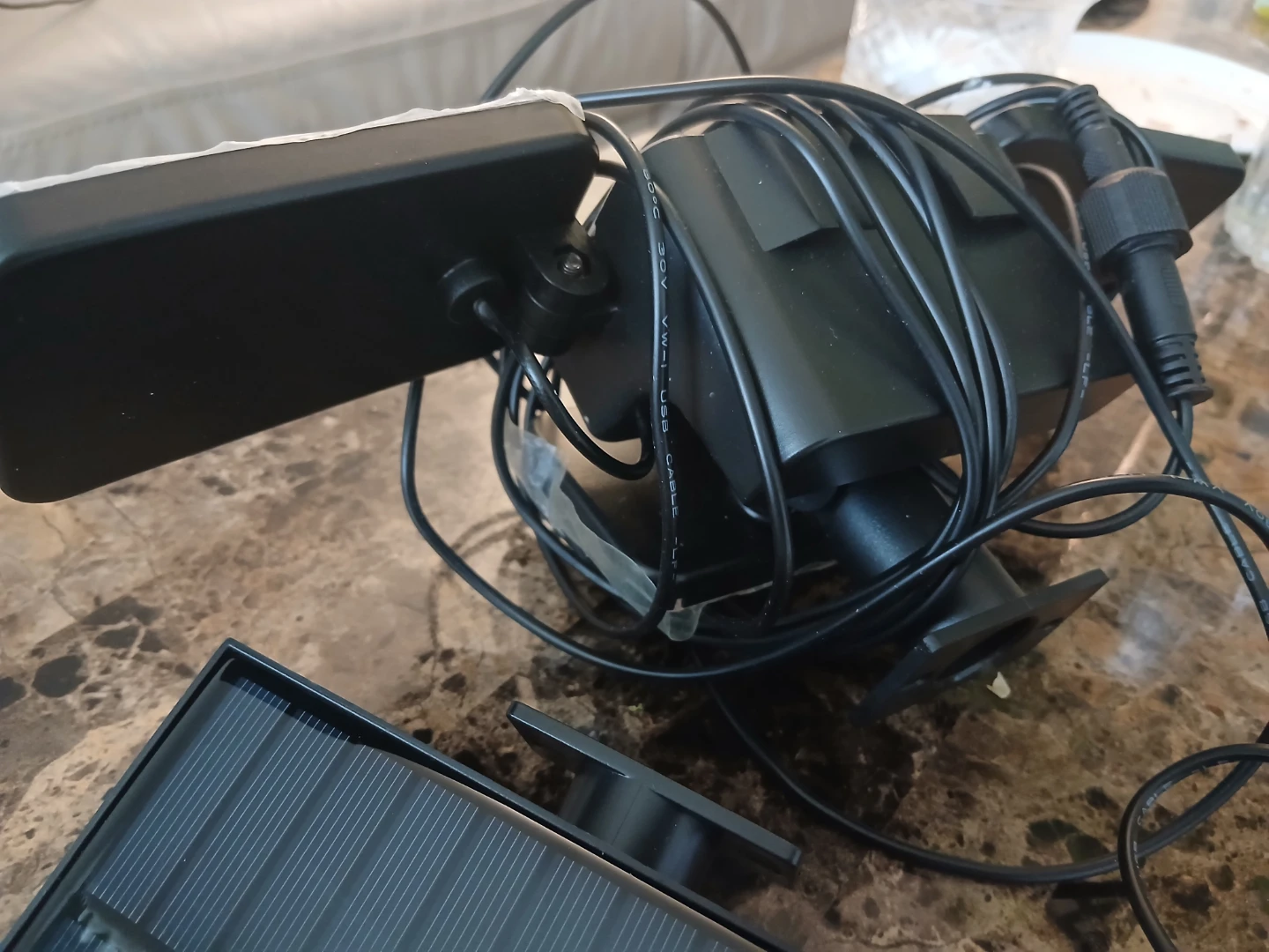 Solar Powered Motion Sensor Security Light - photo 3