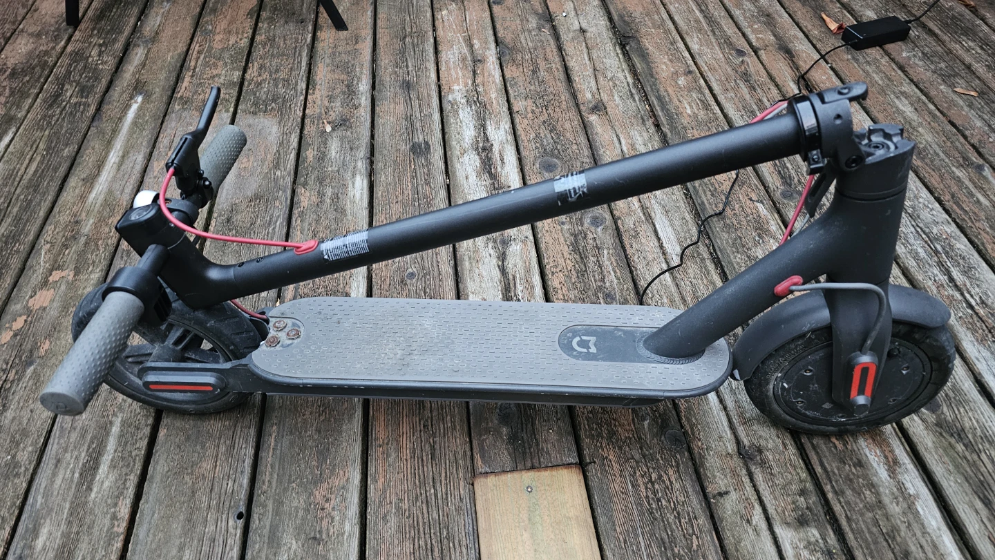 Grey Electric Scooter.  xiaomi M365 - photo 4