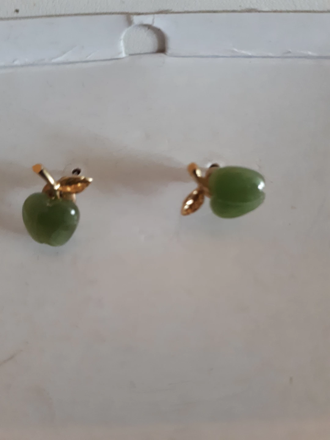 Jade Apple Earrings and Pendant Set - photo 3