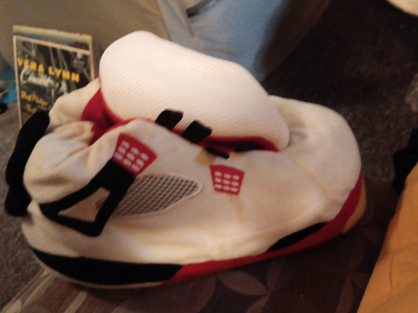 Air Jordan 4 Inspired Slippers