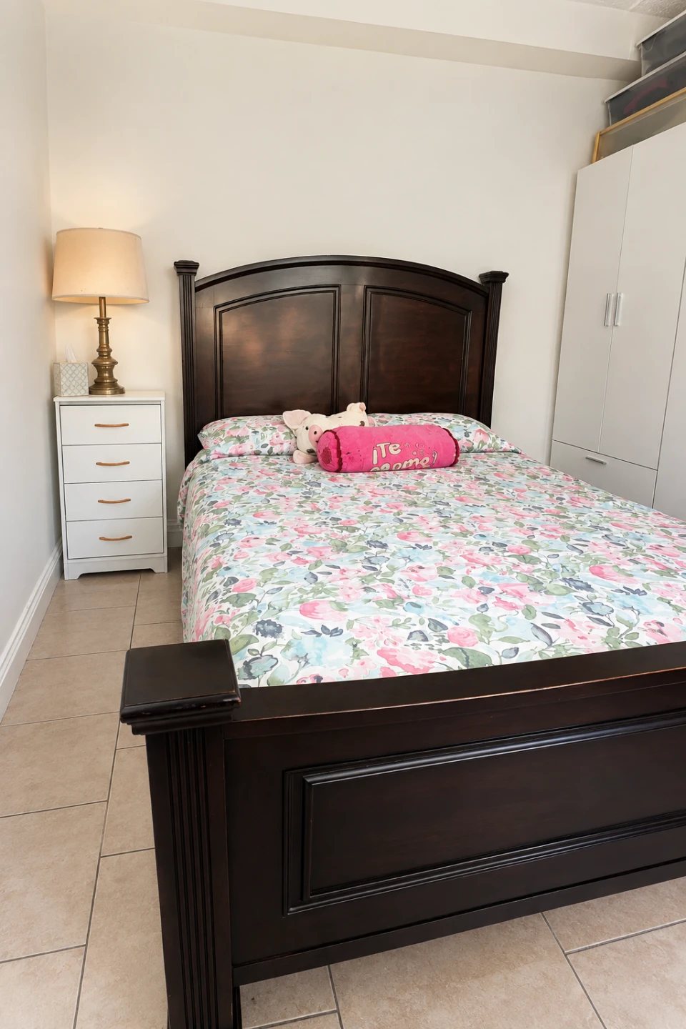 Queen Size Dark Wood Bed Frame - photo 3