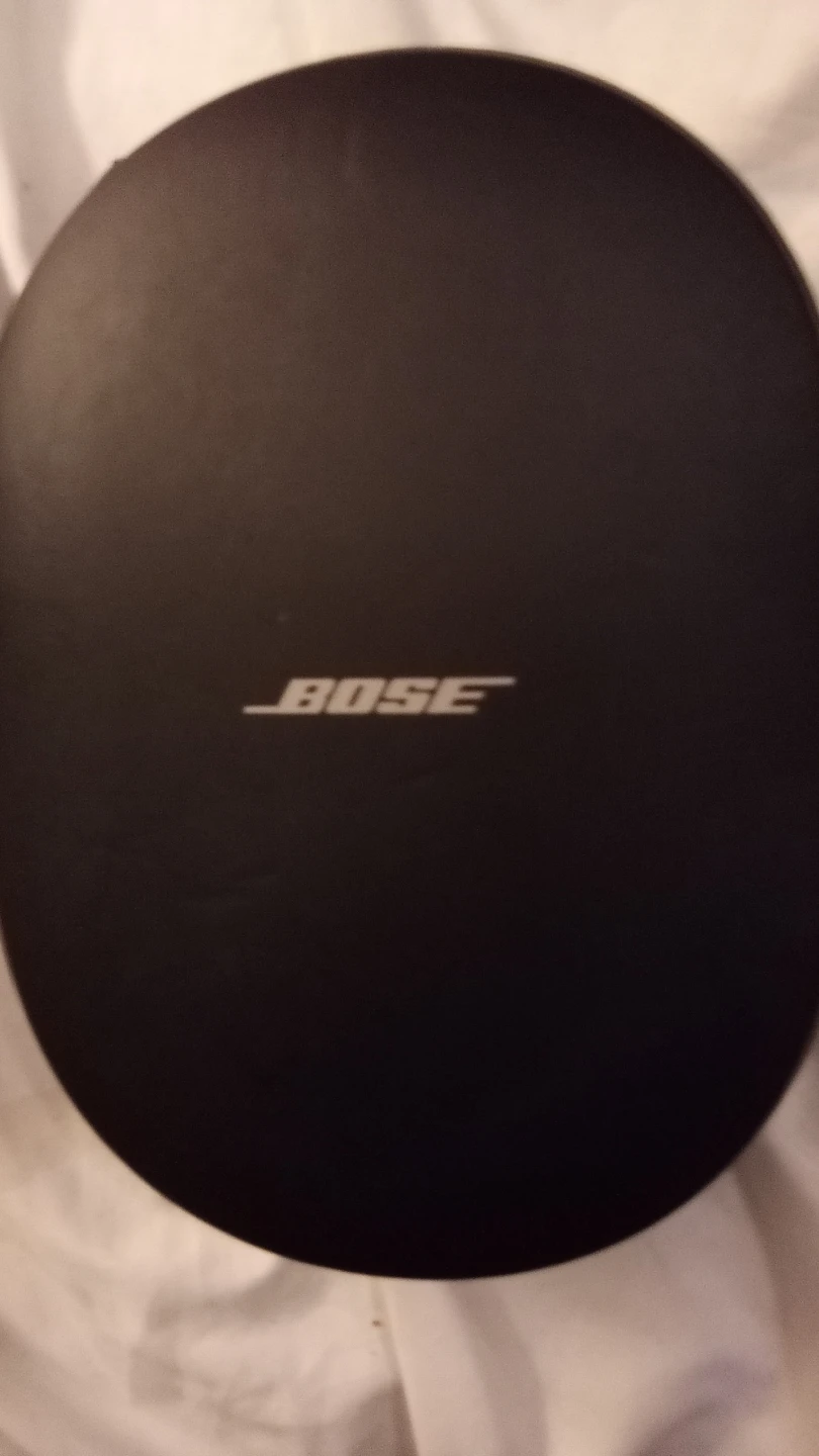 Bose Noise Cancelling Headphones with Case