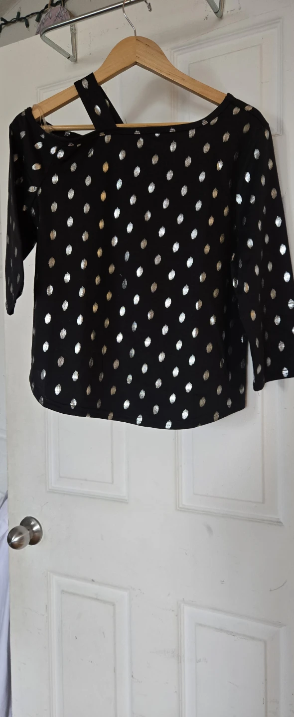 NEW LOOK Black Silver Dot Off-the-Shoulder Top