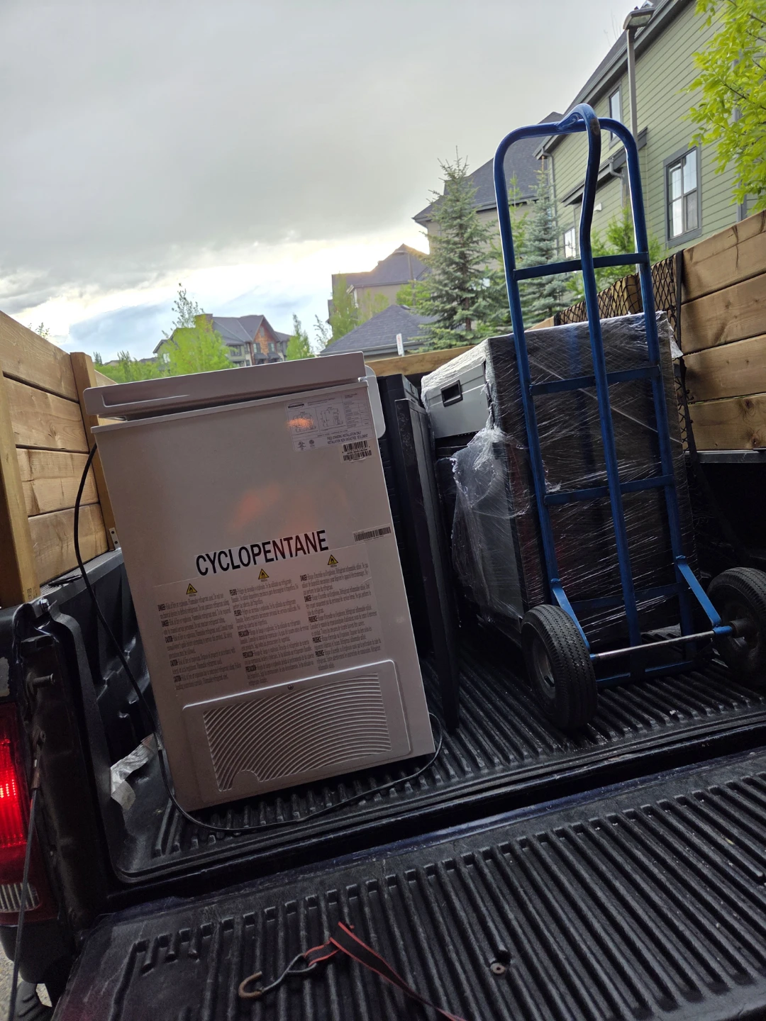 Pickup truck for delivery and small moving - photo 4