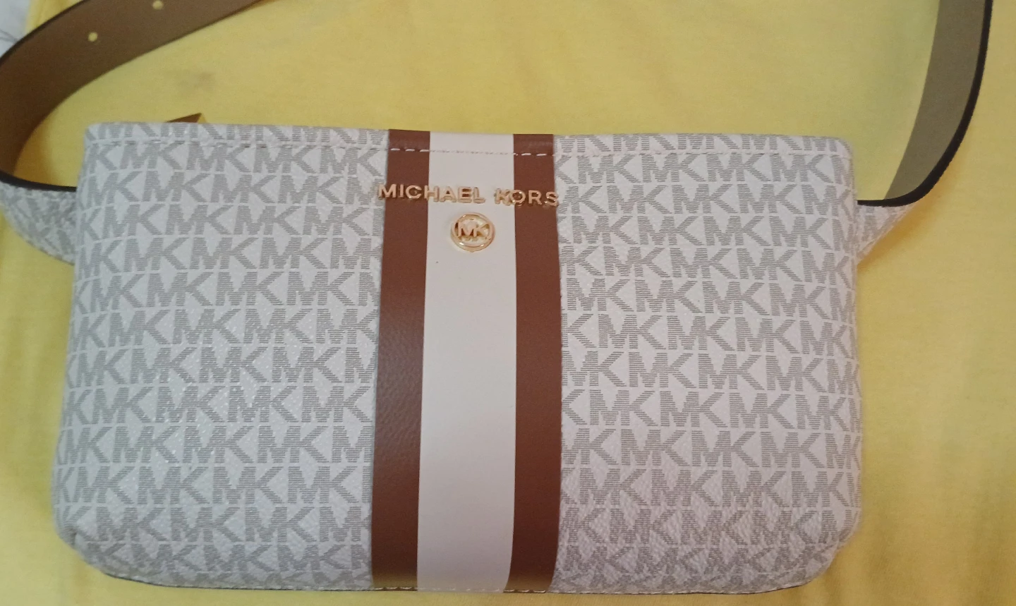 Michael Kors Adjustable Belt Bag - photo 4