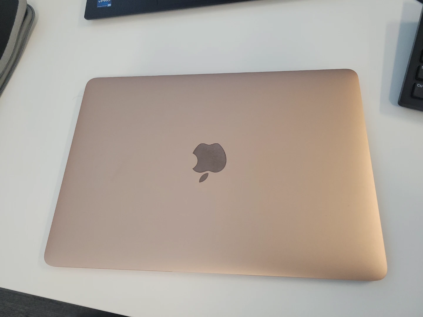 Apple MacBook Retina 12-inch 2017 - photo 2